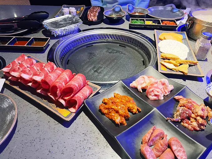 Dining Policies and Experience Notes